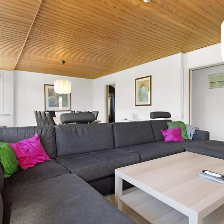 Vakantiehuis Spacious Pool House - By Traum Løkken